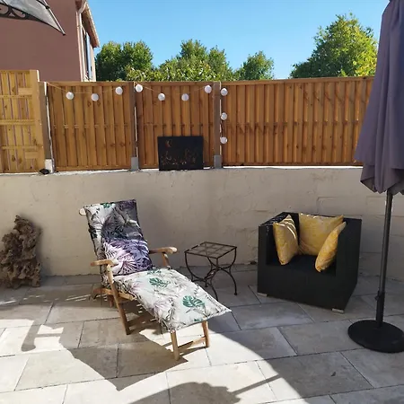 Lumineux Avec Grande Terrasse Ensoleillee *